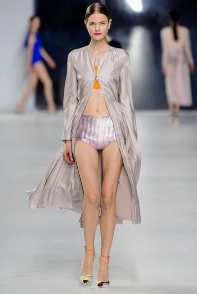 Look 45